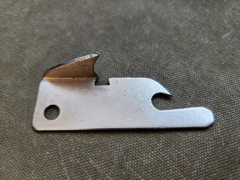 new & unused made-in-Rhodesia Salisbury local type small metal rat-pack tin opener non-folding type