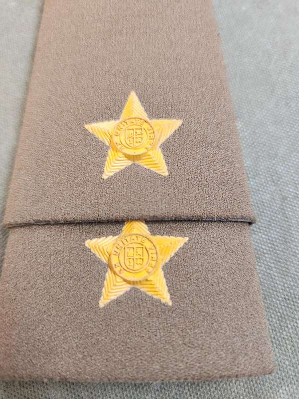 new & unused pair SADF era VARIATION (note stars) 2nd Lt SA Army off slip-on nutria tupper type rank