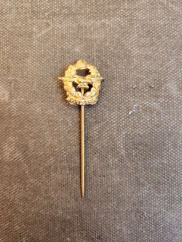 original small lapel pin for the SAAF with (Queens/ Kings?) crown in gilt - pin intact