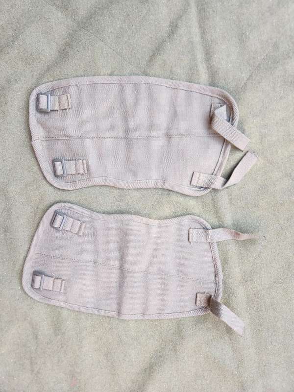 scarce & hard to find pair left/right (port & starboard) SADF era Para Dispatchers canvas leggings