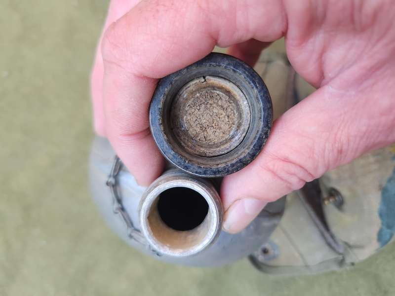 used original US Army dd 1945 canteen and cover with signs of Rhod era custom "baby-poop" camo paint
