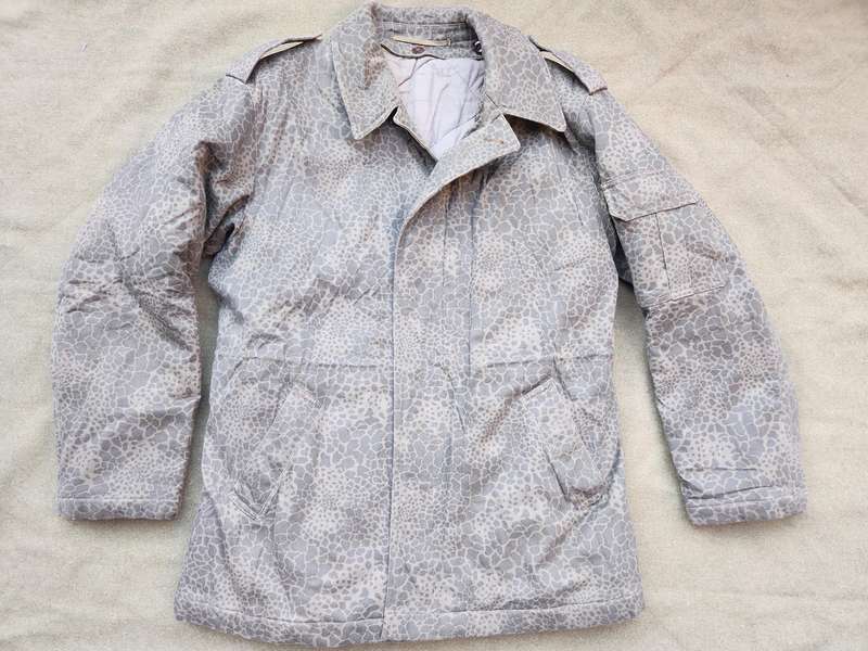 late cold war era Polish winter parka jacket size small - removable inner blanket lining - good used