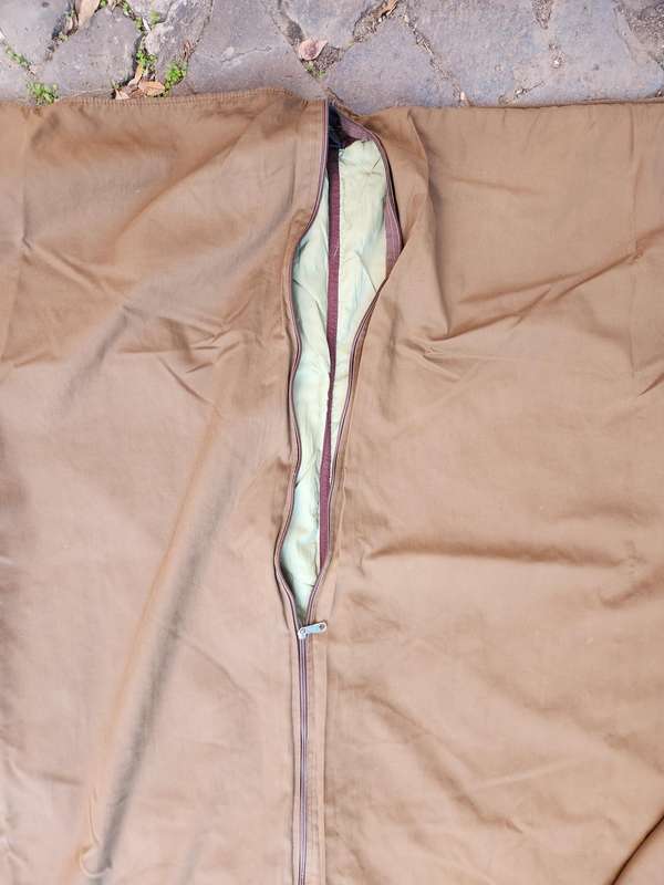 as new, clean & unused 100% original 32 Bn summer camo patt lightweight sleeping-bag (no stuff sack)