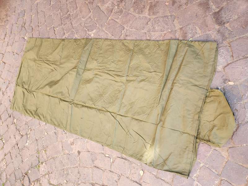 new & unused 100% original SWA/Angola bushwar period Niemoller green SA SF 7 layer silk sleeping bag