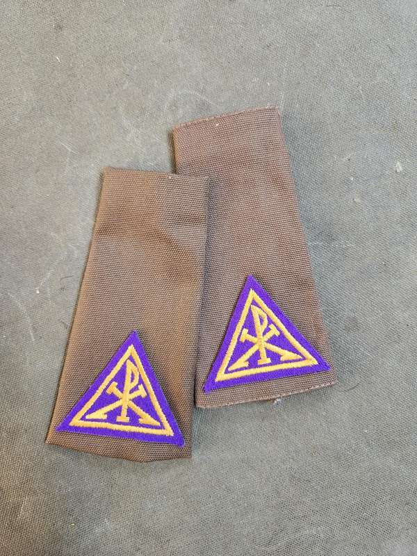 original as supplied pr. unused SADF era unit Chaplains (off type) slip-on field-dress nutria rank
