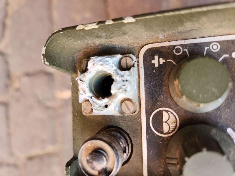 original early pre SWA/Angola bushwar era SADF used (now obsolete) A-52 VHF radio with batt box