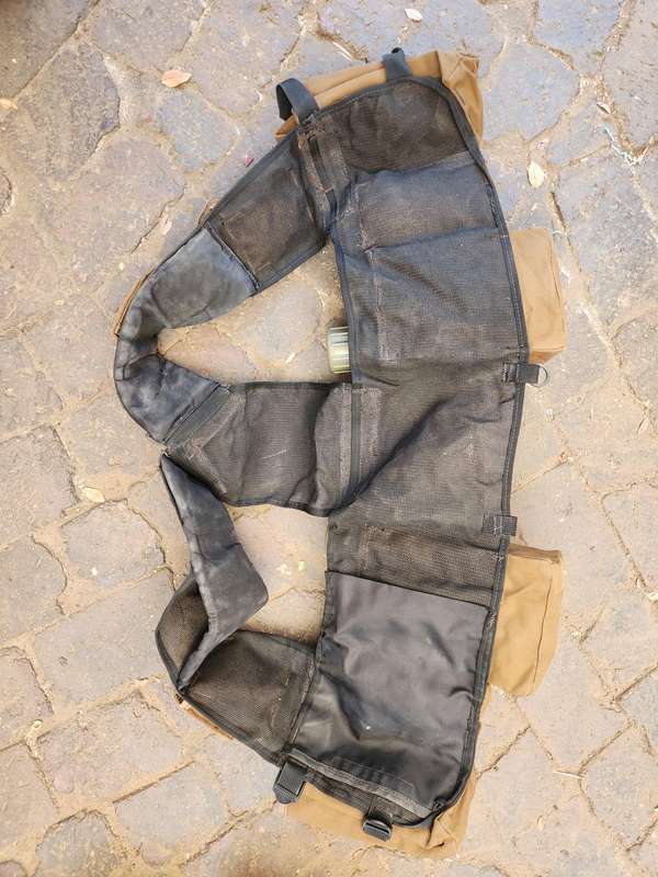 good used 100% original SWA/Angola bushwar era SWATF type 1 nutria lightweight battle-jacket no rear