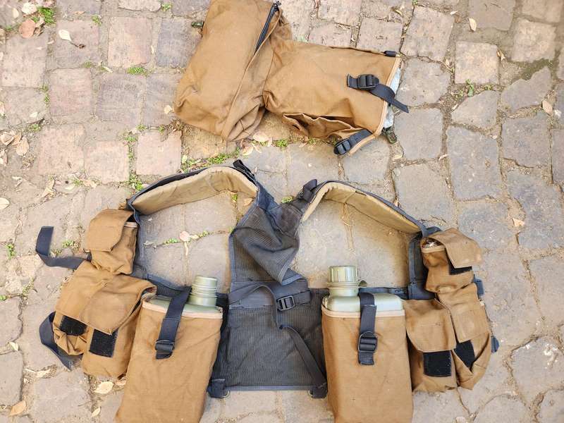 very good used condition SWATF type 1 basic light-weight patt 83 nutria battle-jacket for R1/G3 mags