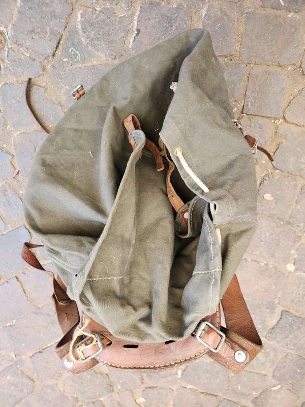 neat used condition vintage 100% original no damage canvas & leather European style "mountain pack"