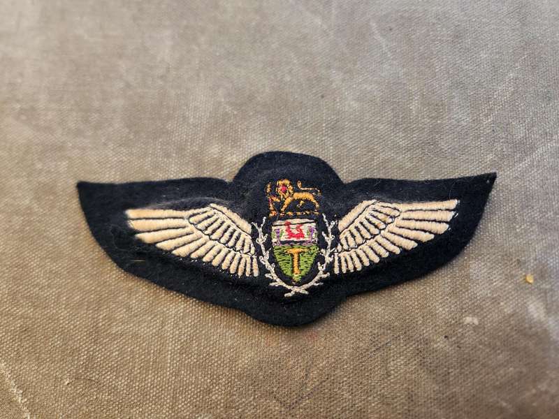 100% original full size padded Rhodesia Air Force UDI era pilot's wings - clean and no damage