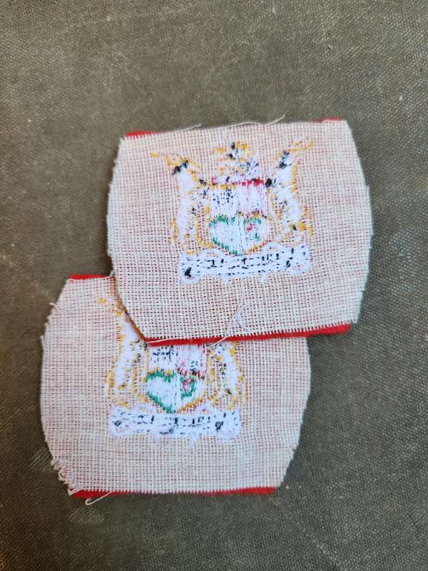 pair new & unused scarce & rare 100% original SADF period WO2 "RSM" red felt backing rank badges