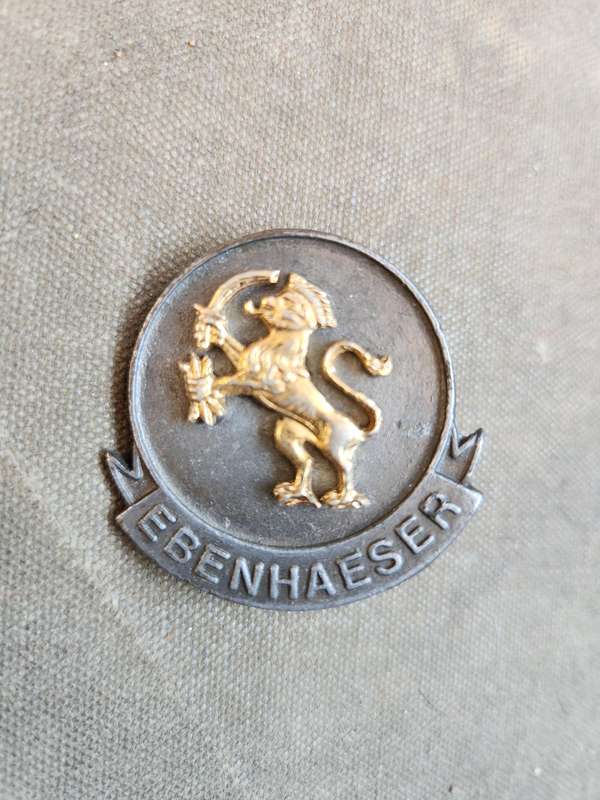 scarce original SADF era bi-metal SA Army 9 SAI BN (Cape Town) beret badge