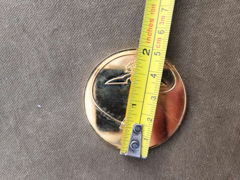 scarce & hard to find ATLAS aircraft corporation Chairman's award (gold?) coin in great clean cond.