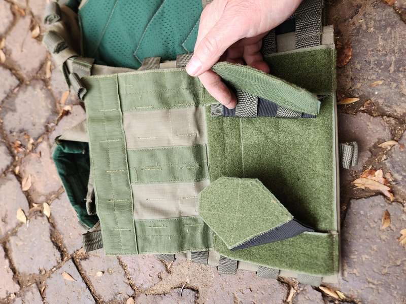 locally made ripstop canvas body armour plate carrier as new/unused clean & undamaged condition