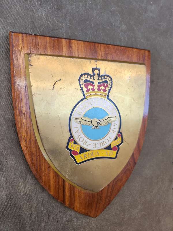 scarce older type pre-UDI era Royal Rhodesian Air Force plaque on African Hardwood wooden backing
