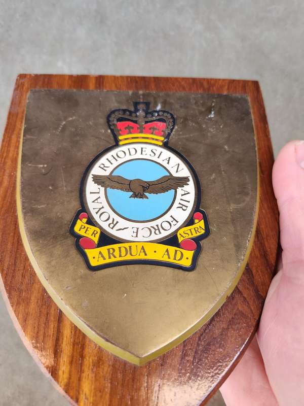 scarce older type pre-UDI era Royal Rhodesian Air Force plaque on African Hardwood wooden backing