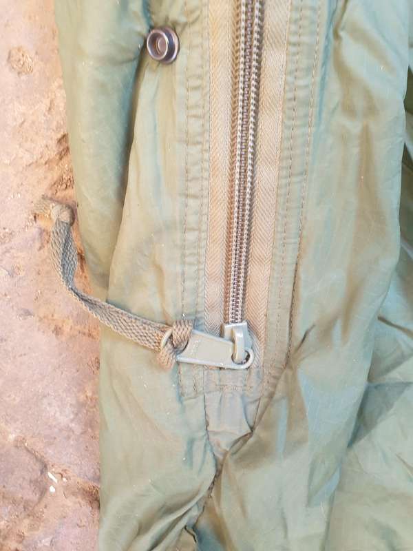 as new (unused) USGI Patrol sleeping-bag olive green light-weight ideal 3 seasons bag for SA cond