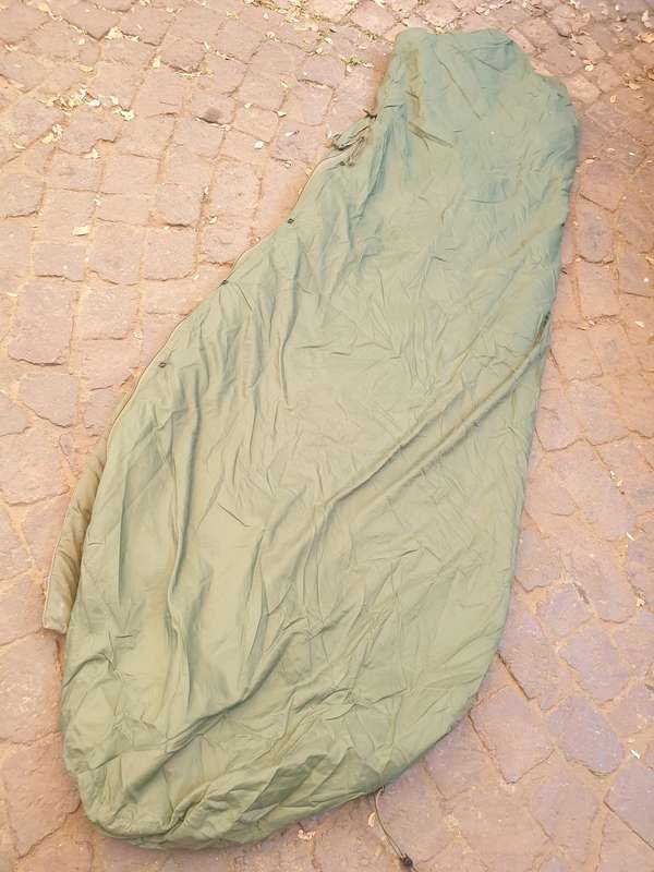 as new (unused) USGI Patrol sleeping-bag olive green light-weight ideal 3 seasons bag for SA cond