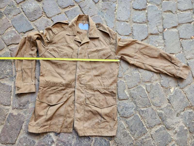 good clean used condition SADF era SA army issue early type (slanted top pockets) nutria bush-jacket