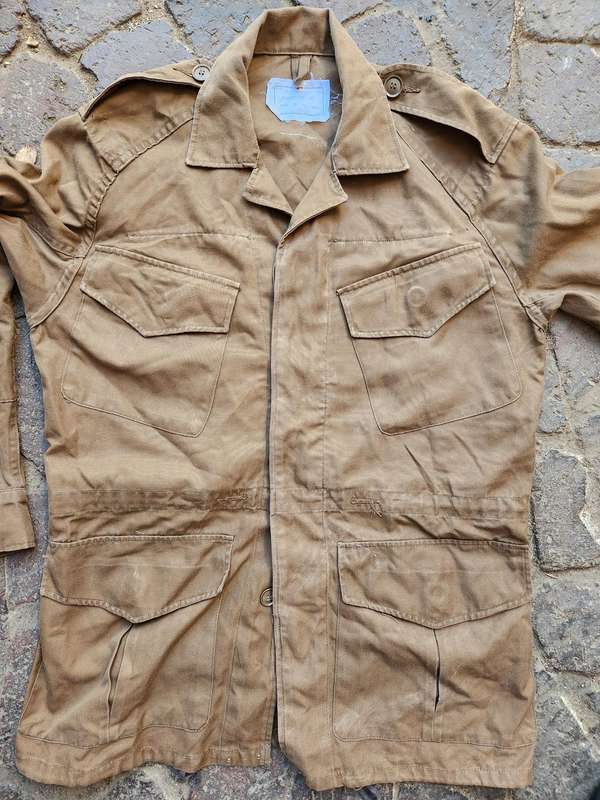 good clean used condition SADF era SA army issue early type (slanted top pockets) nutria bush-jacket
