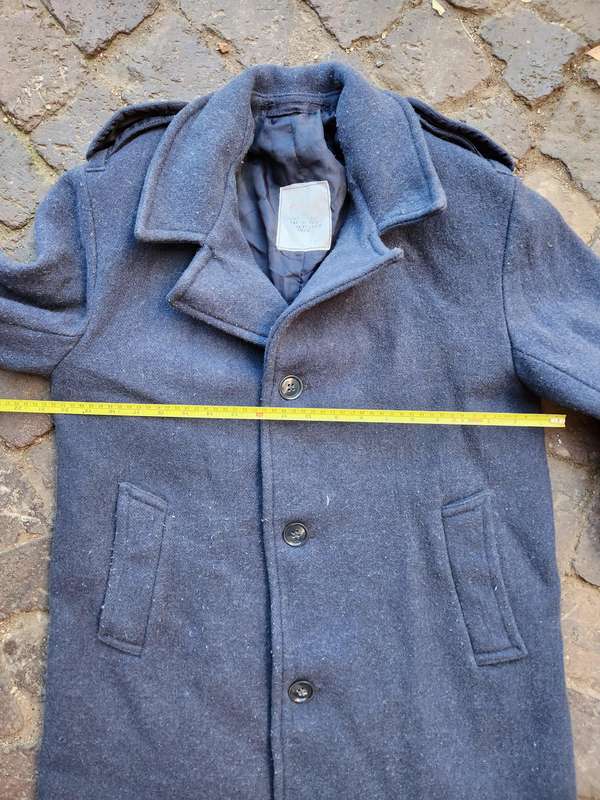 good used condition SAP era issue wool duty coat dd 1986 size SMALL and no damage