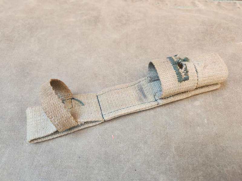very scarce & hard to find original Rhod patt 69 type canvas bayonet frog in clean & appears unused