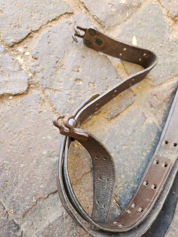 original used leather USGI M1 Garand rifle sling - in good intact (leather soft) condition no damage