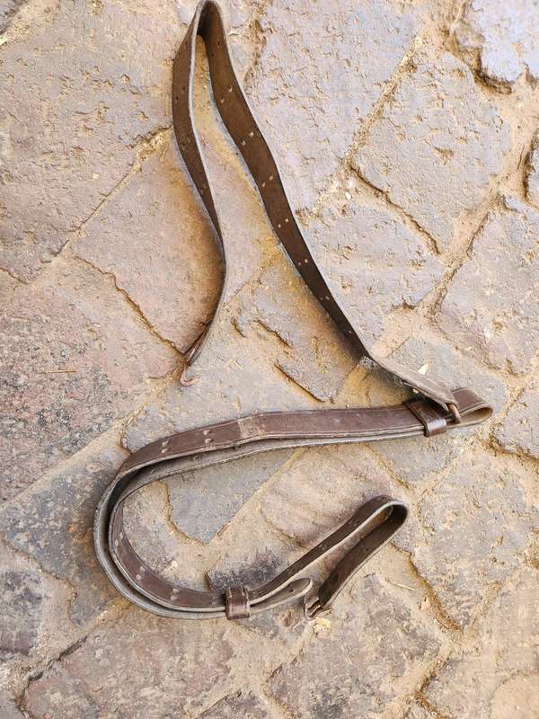 original used leather USGI M1 Garand rifle sling - in good intact (leather soft) condition no damage