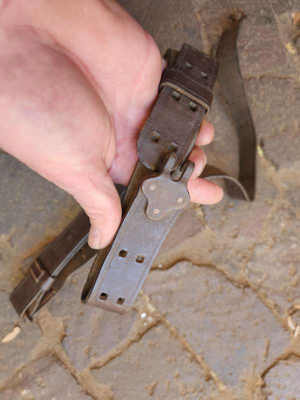 original used leather USGI M1 Garand rifle sling - in good intact (leather soft) condition no damage