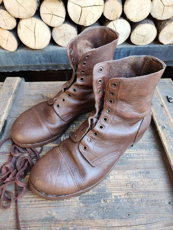 pr good clean used condition 60s era leather sole SADF issue boots size 10UK original Dri-Foot soles