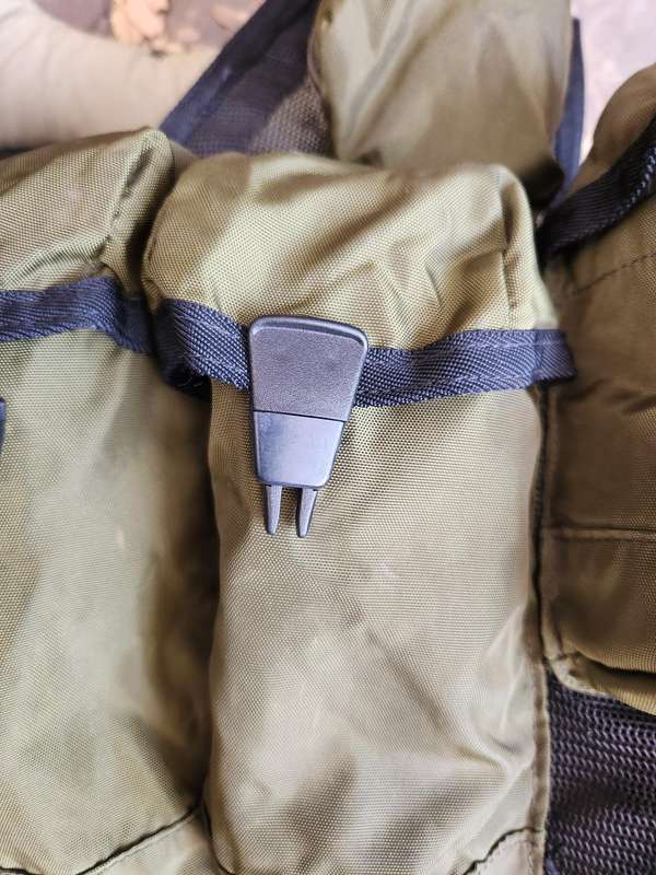 original Niemoller olive green Recce hot-extraction assault vest (fits large-XL) good used condition