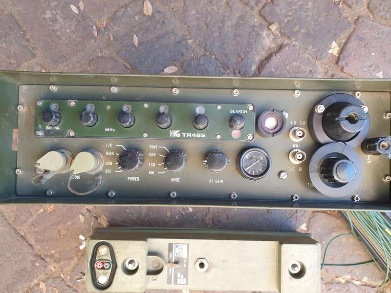original SADF/Rhod era's used bushwar period TR-48 HF radio with handset, batt box & antennae as per