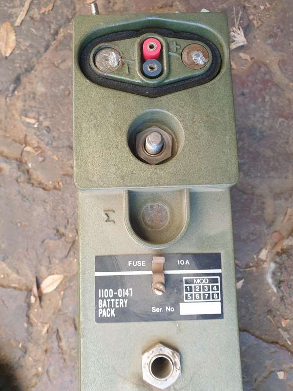 original SADF/Rhod era's used bushwar period TR-48 HF radio with handset, batt box & antennae as per