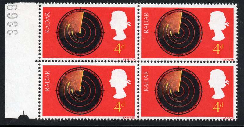 GREAT BRITAIN 1967 : 4d ''RADAR SCREEN'' LEFT MARGINAL CONTROL BO4 WITH PHOSPHOR OMITTED - UM