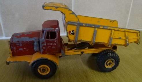 BUDGIE TOYS: EUCLID TIPPER NO 242 (MADE IN ENGLAND MORRIS & STONE - 1960-66)