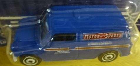 MATCHBOX BLUE AUSTIN MINI VAN 1965  ( MADE IN GERMANY 1/12) 2021 MATTEL (2/6)