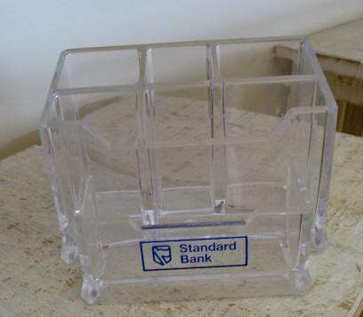 STANDARD BANK CORPORATE PLASTIC DESK HOLDER (COLLECTABLE)