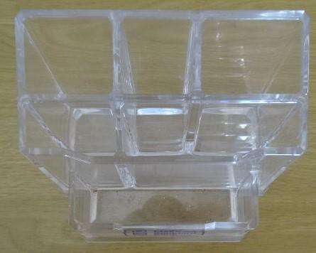 STANDARD BANK CORPORATE PLASTIC DESK HOLDER (COLLECTABLE)