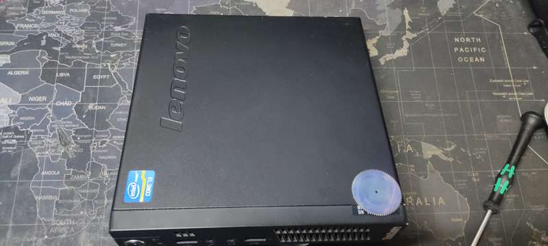 Lenovo ThinkCenter M72e Tiny