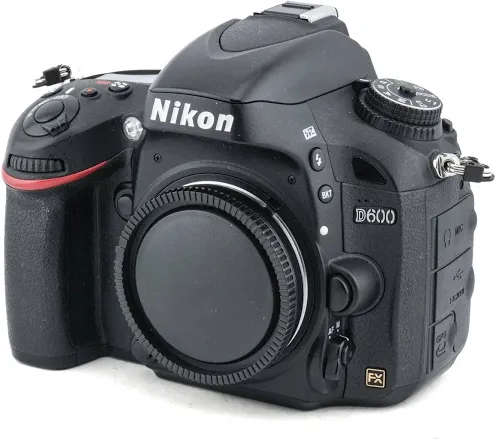Nikon D600 DSLR With Sigma 50mm F2.8 AF Lens and Kenko 2X AF teleconverter - 17163 Shutter count