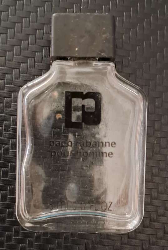 Collection of 5 perfume bottles