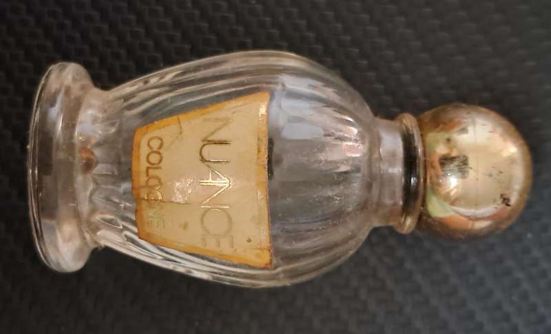 Collection of 5 perfume bottles