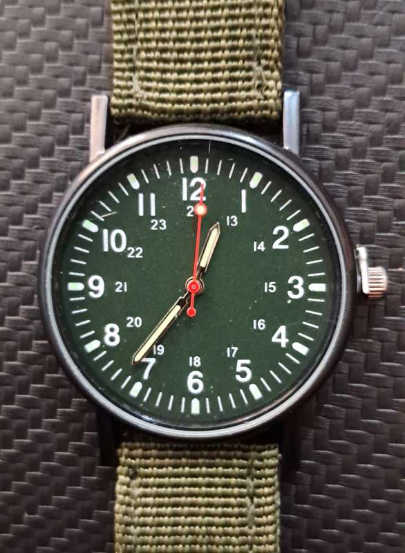 Mens Quartz Watch