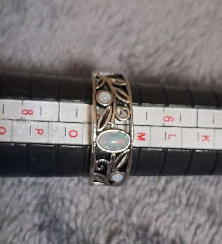 Sterling Silver Vintage / Victorian Style Synthetic Opel Ring