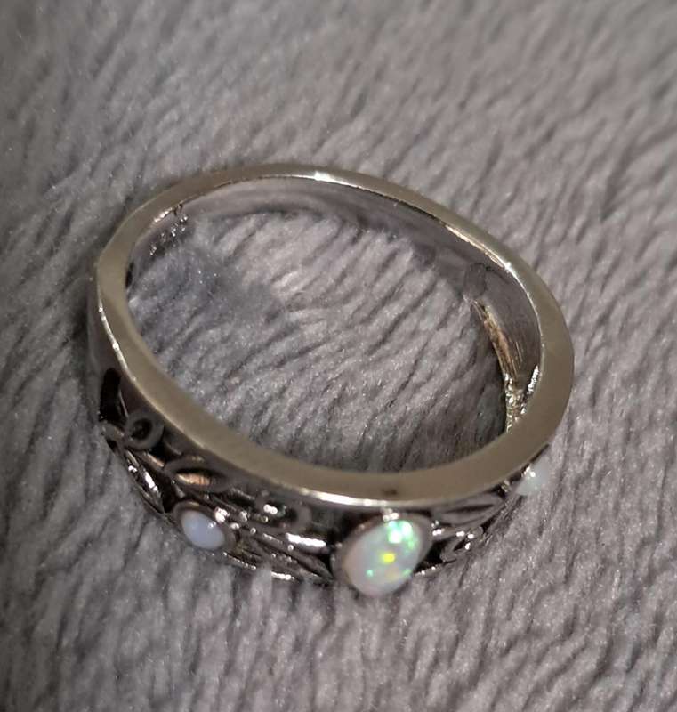 Sterling Silver Vintage / Victorian Style Synthetic Opel Ring