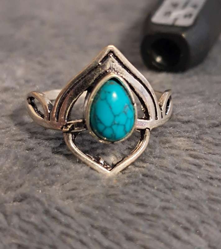 Vintage Style Stone Ring Silver Plated