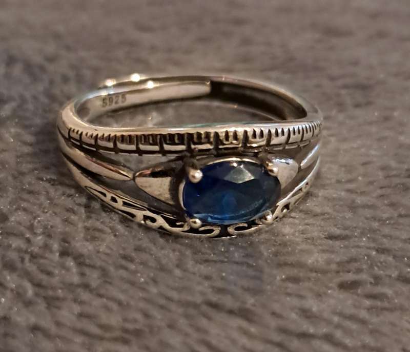 Sterling Silver Adjustable Ring Synthetic Zirconia Blue