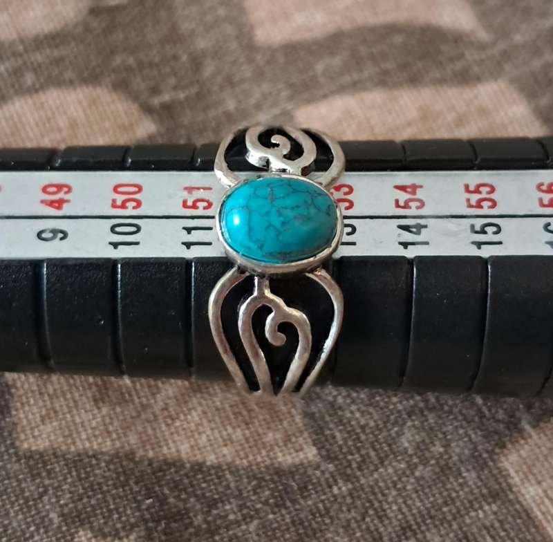 Stone Ring Silver Plated Size 6