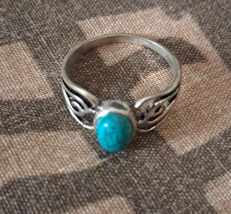 Stone Ring Silver Plated Size 6