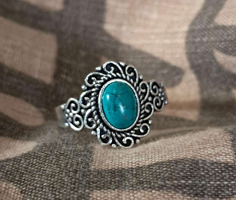 Stone Ring Silver Plated Size 8